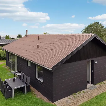 Prázdninový dům Pet Friendly In Juelsminde With Wifi *